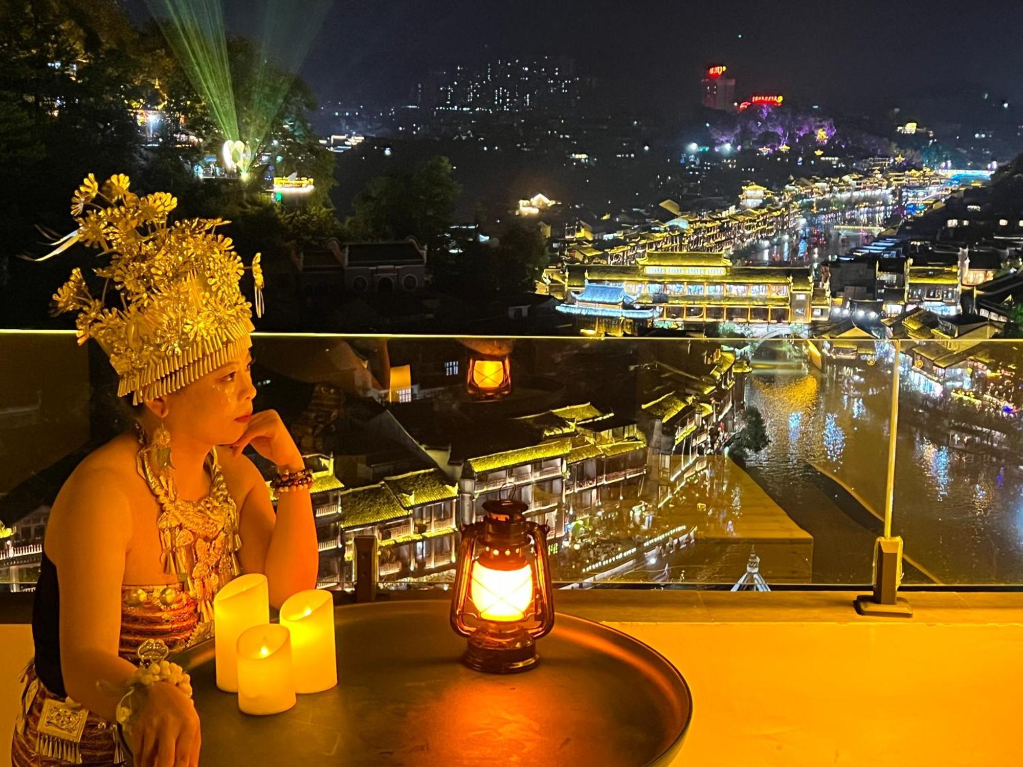 Phoenix Best River View B&B Fenghuang Exterior foto